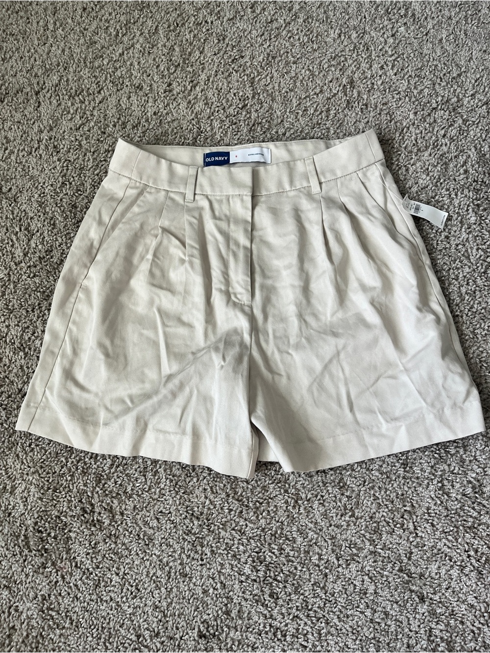 NWT Old Navy Extra High Rise Tailored Shorts Khaki Ivory Cream Size S Preppy